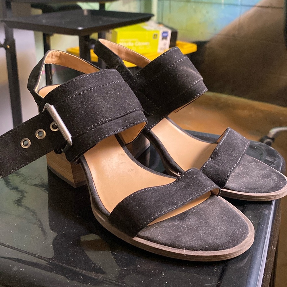 Universal Thread little black heels